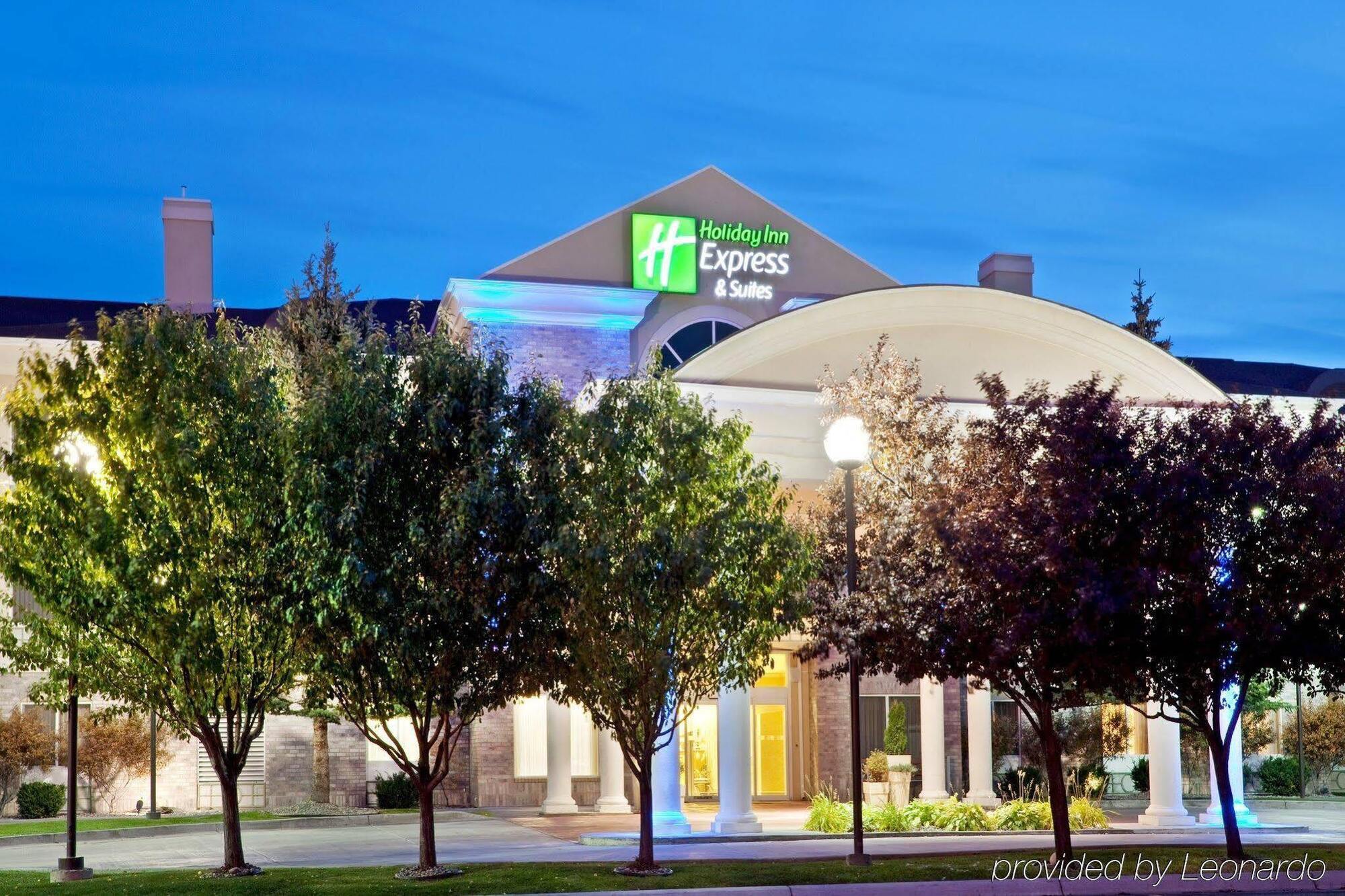 Holiday Inn Express Hotel & Suites Idaho Falls By Ihg Exterior foto